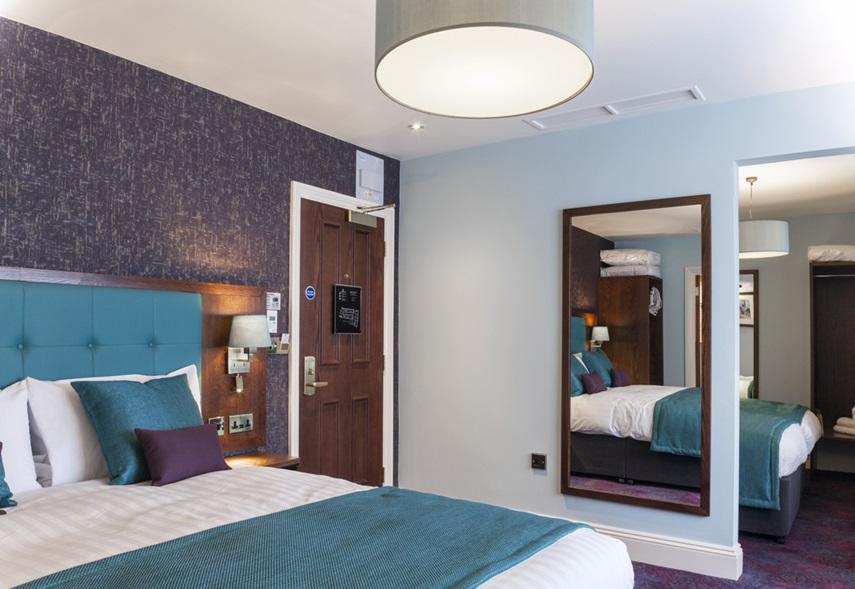 The Queen'S Head Wetherspoon Hotell Tavistock  Eksteriør bilde